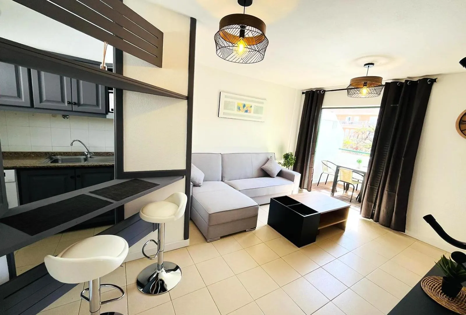 Silent Apartment With Cozy Terrace And Ocean View Arona  Arona (Tenerife)