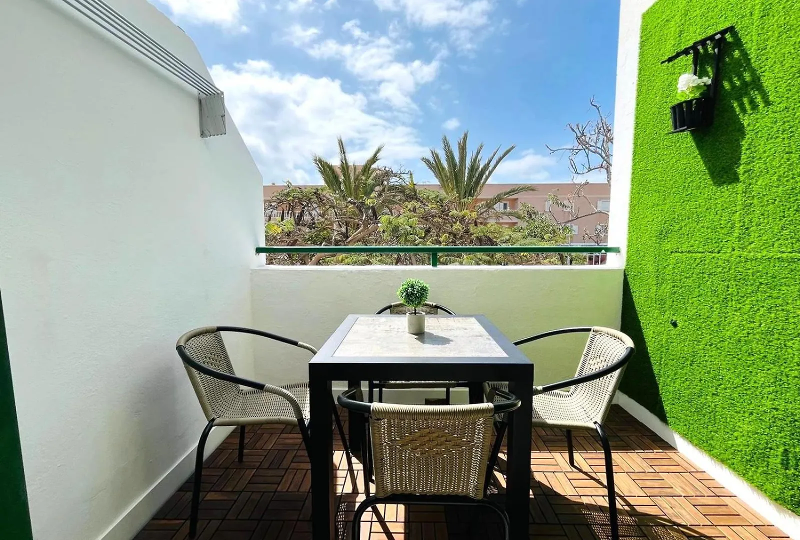 Silent Apartment With Cozy Terrace And Ocean View Arona  0*, Arona (Tenerife)